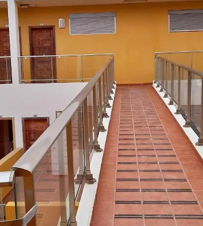 The Summer Treat Shared Compartido 3*