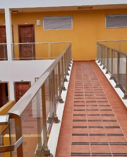 The Summer Treat Shared Compartido 3*